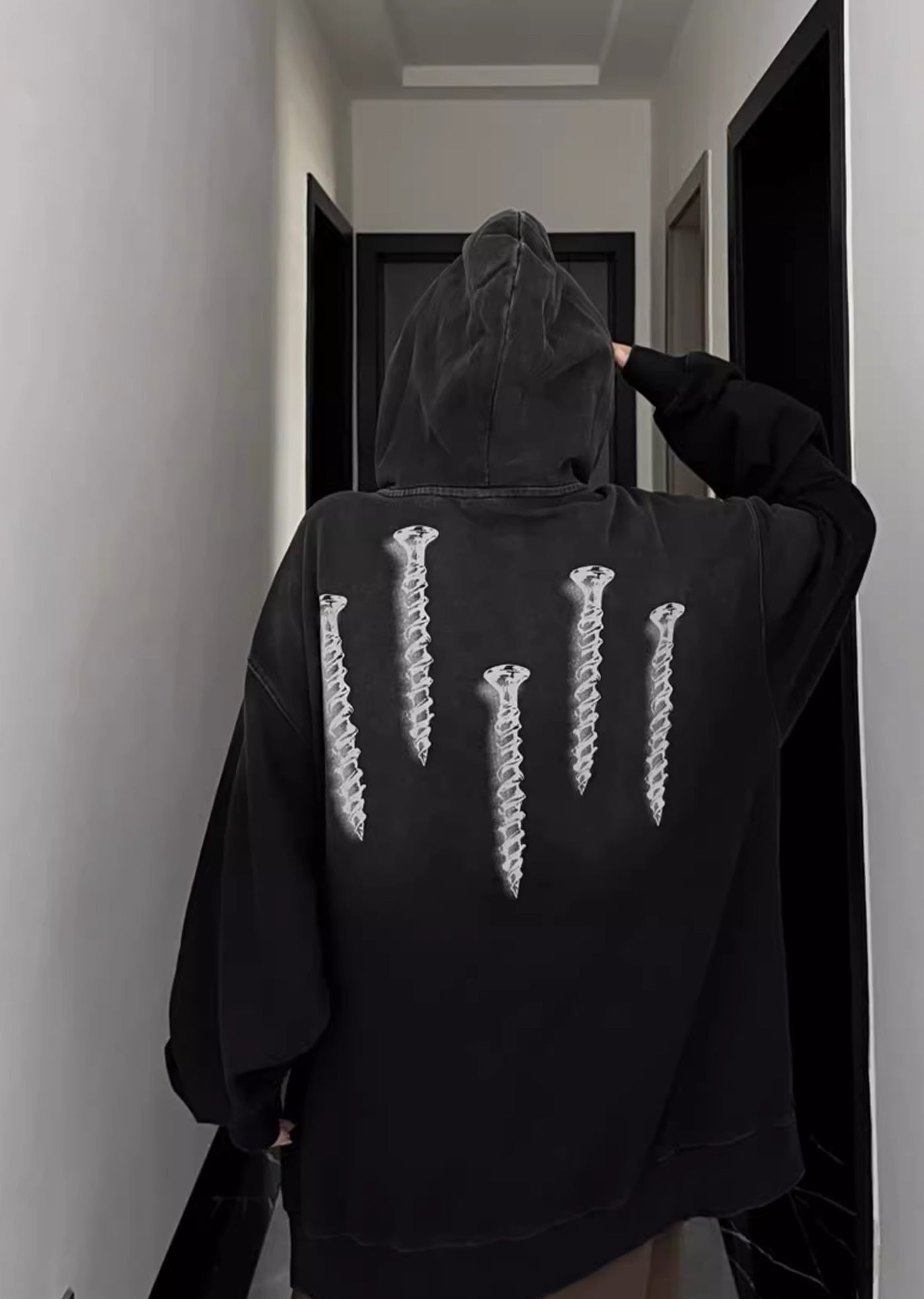 【W3】Grunge Wash Nail Design Front Over Hoodie  WO0075