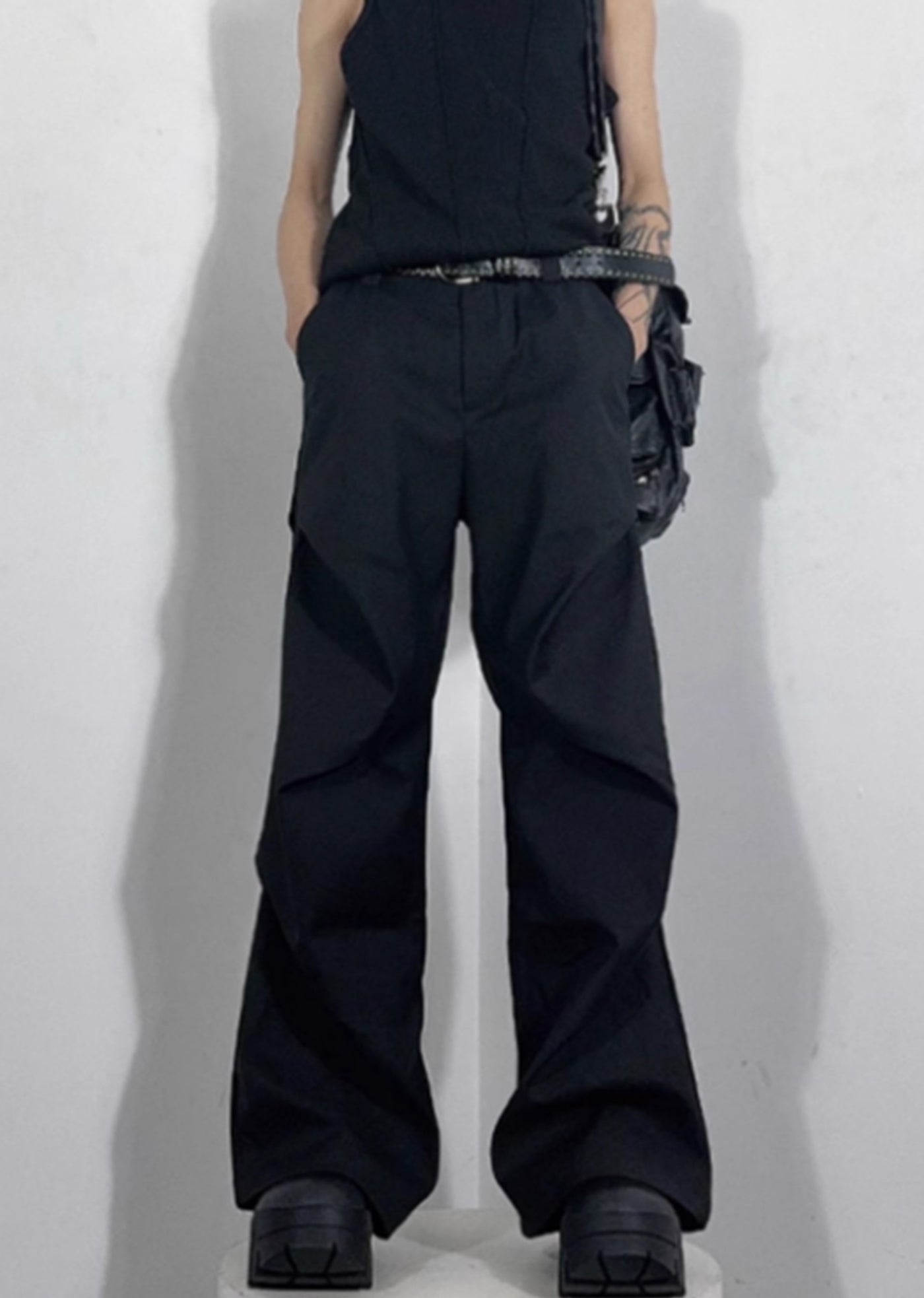 【76street】Distinctive silhouette design wide flare slacks pants  ST0012