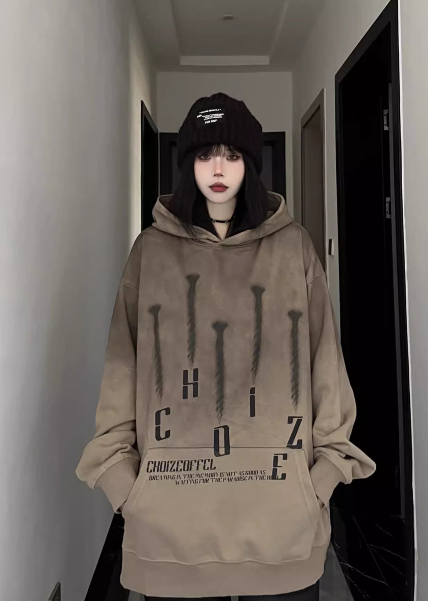 【W3】Grunge Wash Nail Design Front Over Hoodie  WO0075