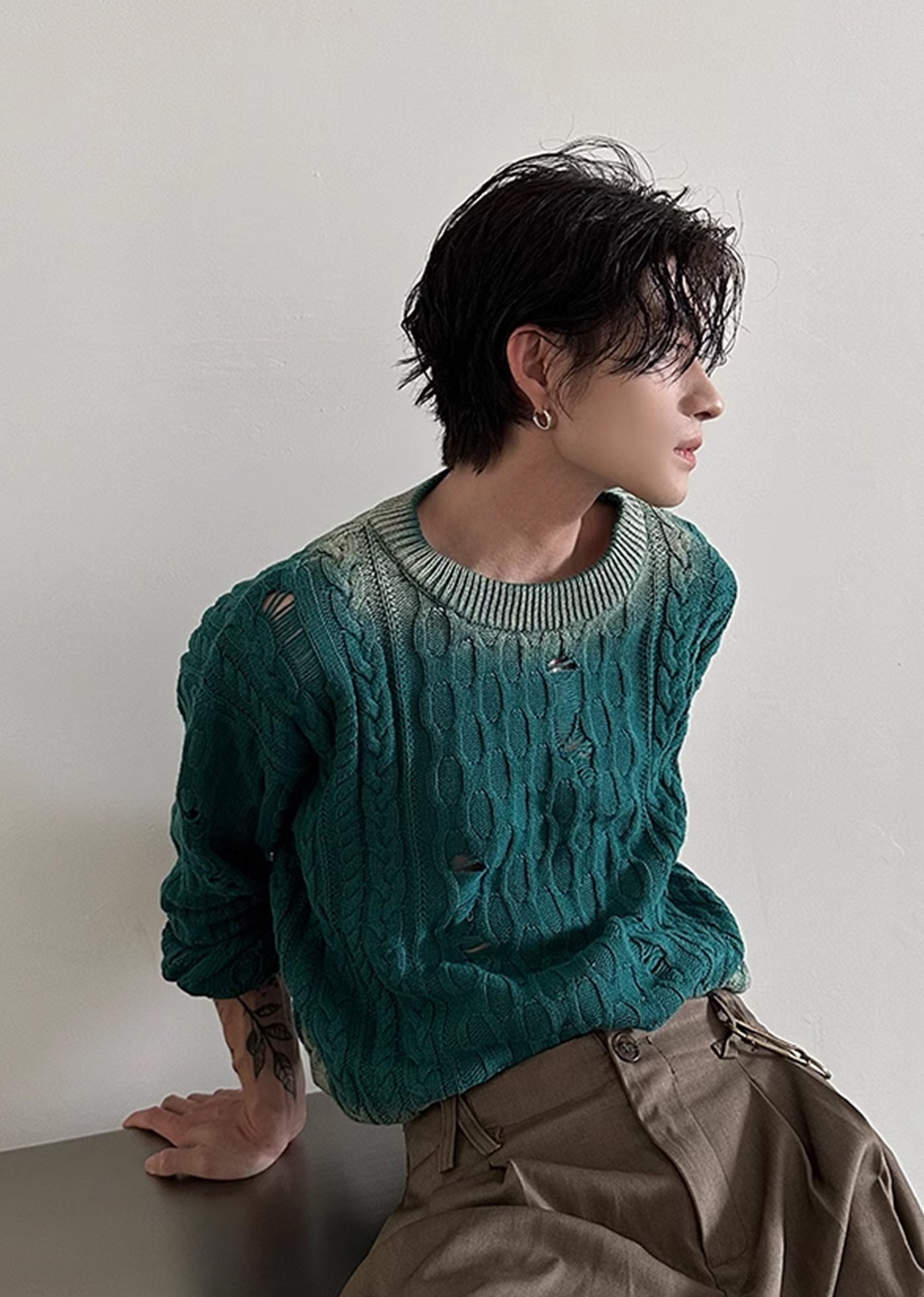 【Very Fewest】Vivid gradient color short silhouette knit sweater  VF0026