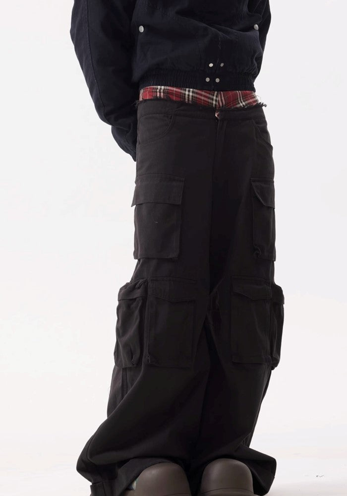 【BTSG】Wide style silhouette multi-pocket cargo design pants  BS0048