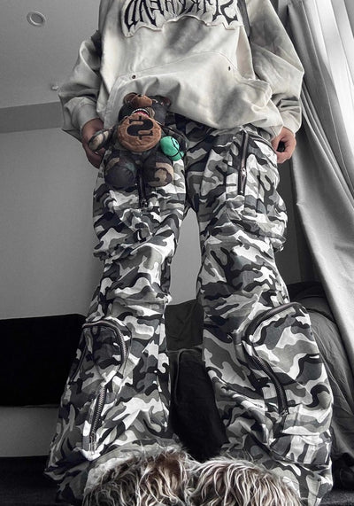 【TR BRUSHSHIFT】Monotone camouflage design three-dimensional wide cargo pants  TB0056