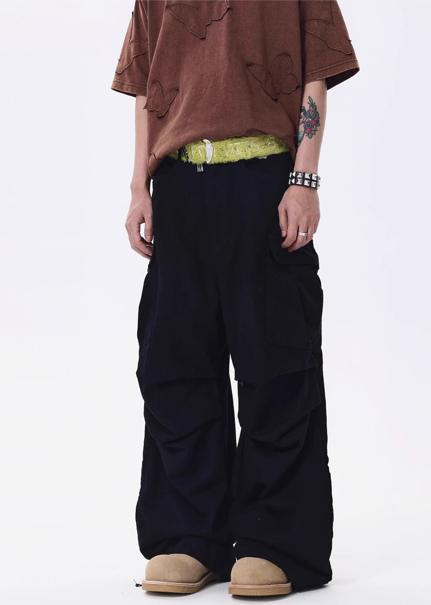 【BTSG】Simple cargo-rise pants with a relaxed silhouette design pants  BS0020