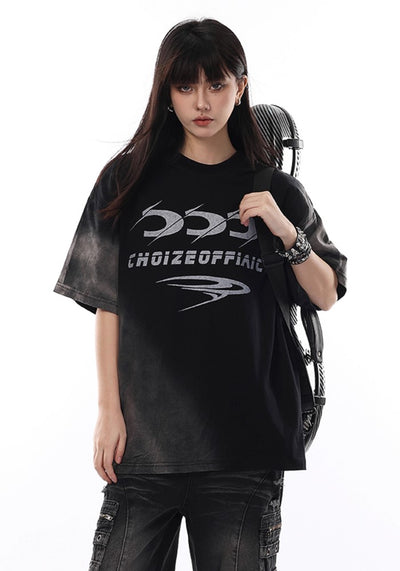 【VINMUK】Dark initial illustration design oversized silhouette short sleeve T-shirt  VM0003