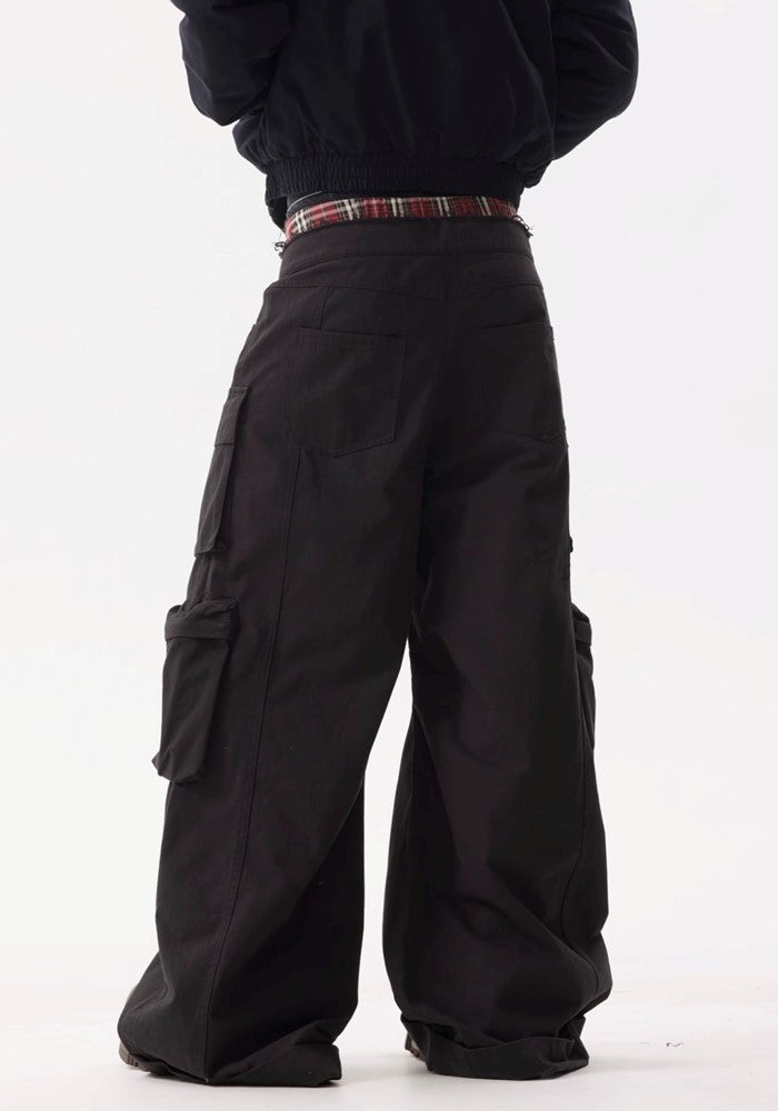 【BTSG】Wide style silhouette multi-pocket cargo design pants  BS0048