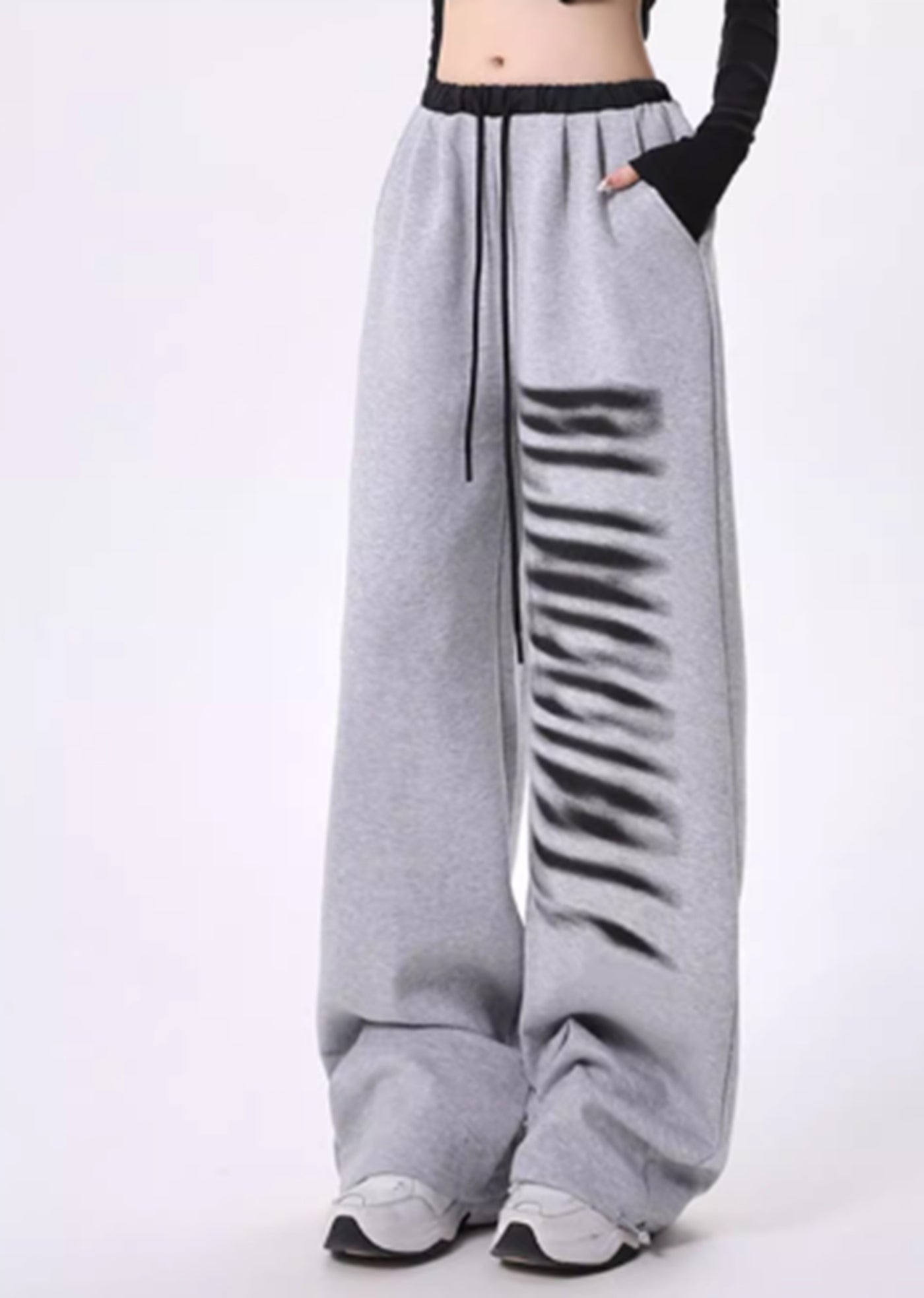 【Rayohopp】Distorted initial design wide silhouette sweatpants  RH0113