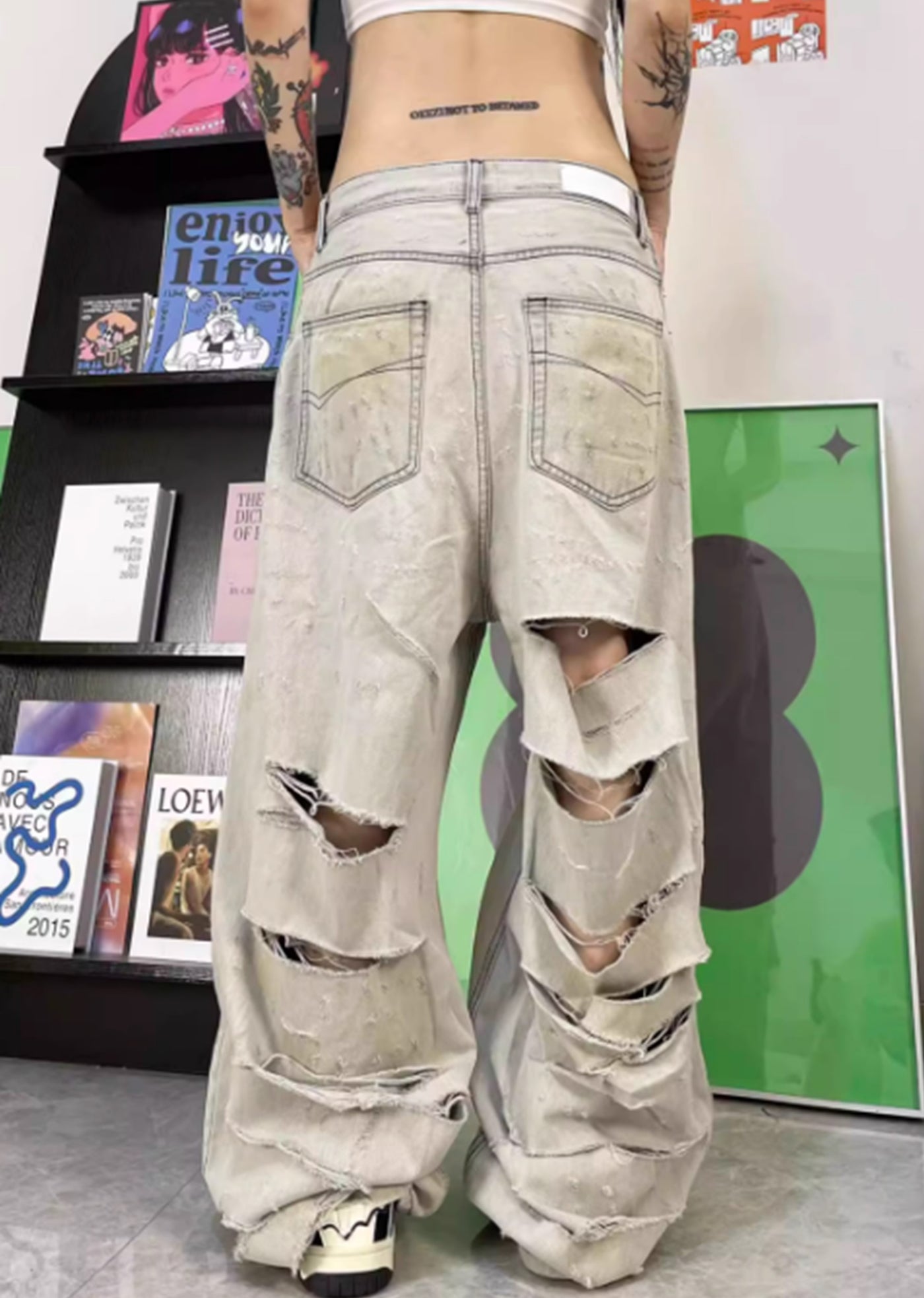 [TOKI] Back side cutout distressed wide style denim pants TK0005