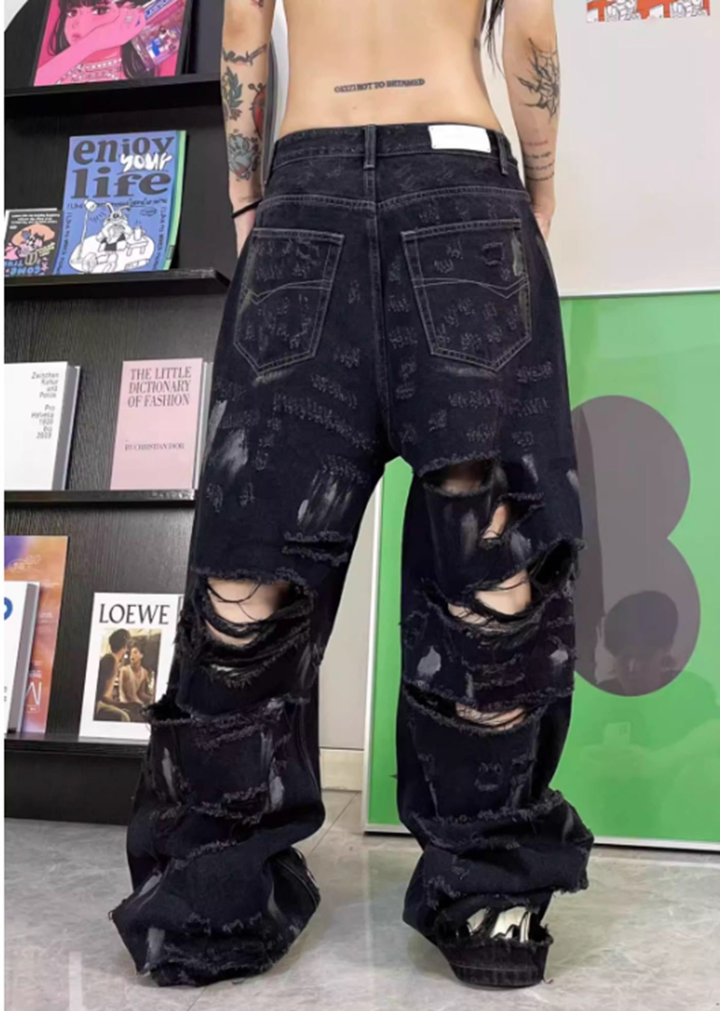 [TOKI] Back side cutout distressed random design wide style denim pants TK0001