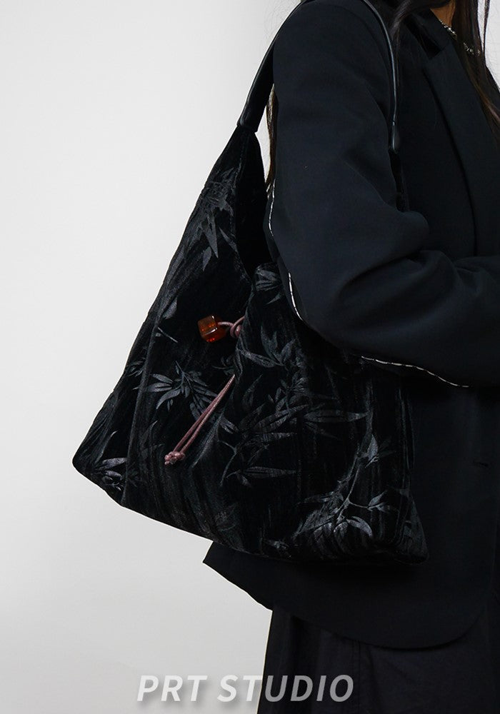 【PRT】Just the right size black leaf design bag  PT0008