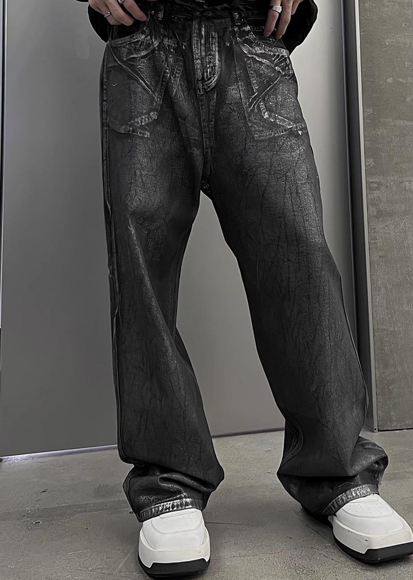 【SOULWORKER】Dark grey glossy design wide flare style denim pants  SW0030