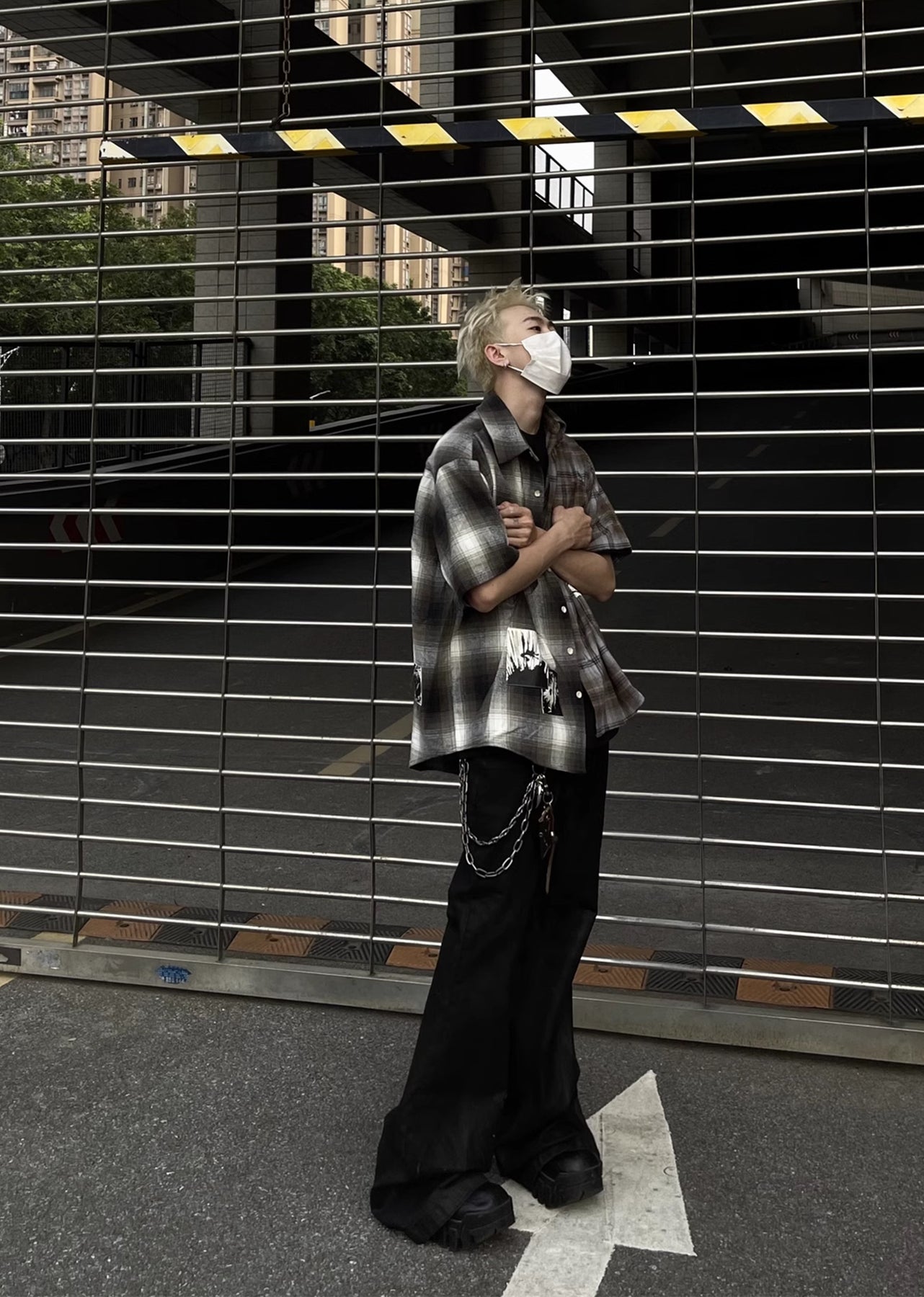 Gimmick Design 【MAXDSTR】Double fabric gimmick design Urboros check short sleeve shirt ...