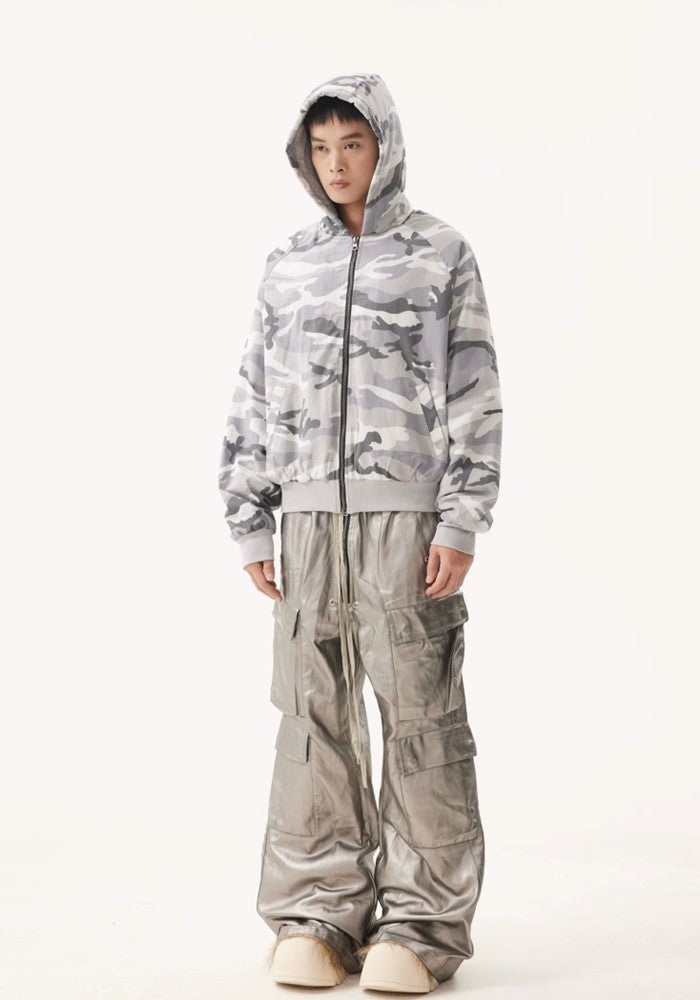 【BTSG】Metallic silver glossy design wide over cargo pants  BS0043