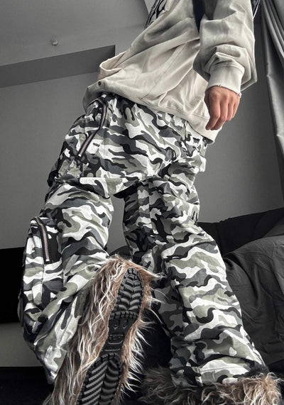 【TR BRUSHSHIFT】Monotone camouflage design three-dimensional wide cargo pants  TB0056