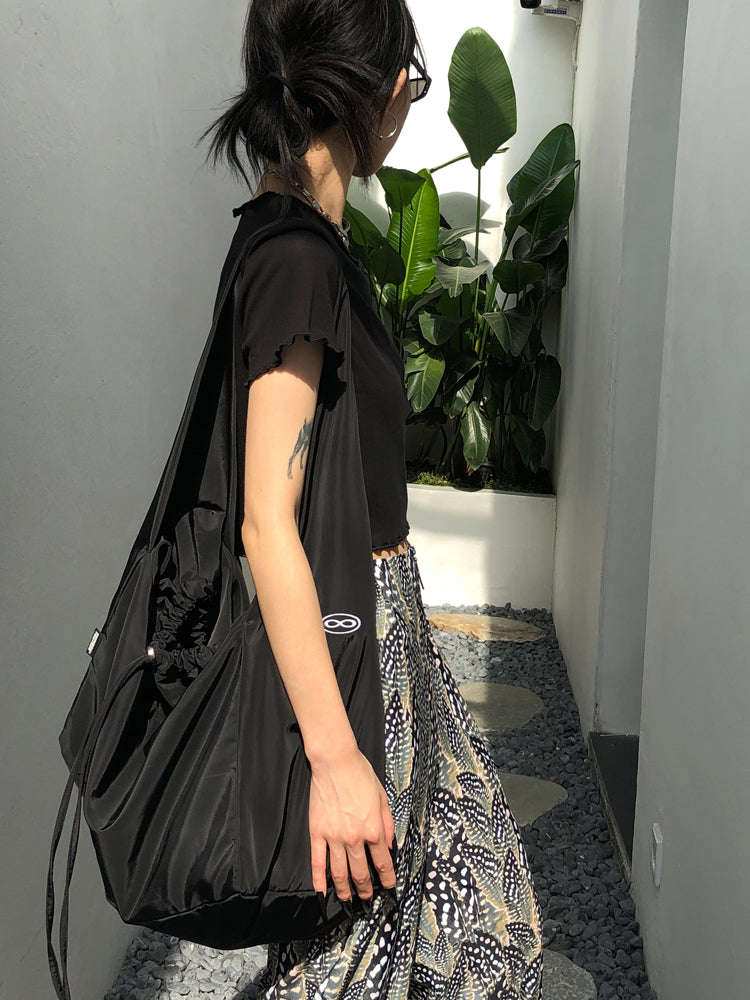 【FUZZYKON】Black color nylon messenger bag  FK0006