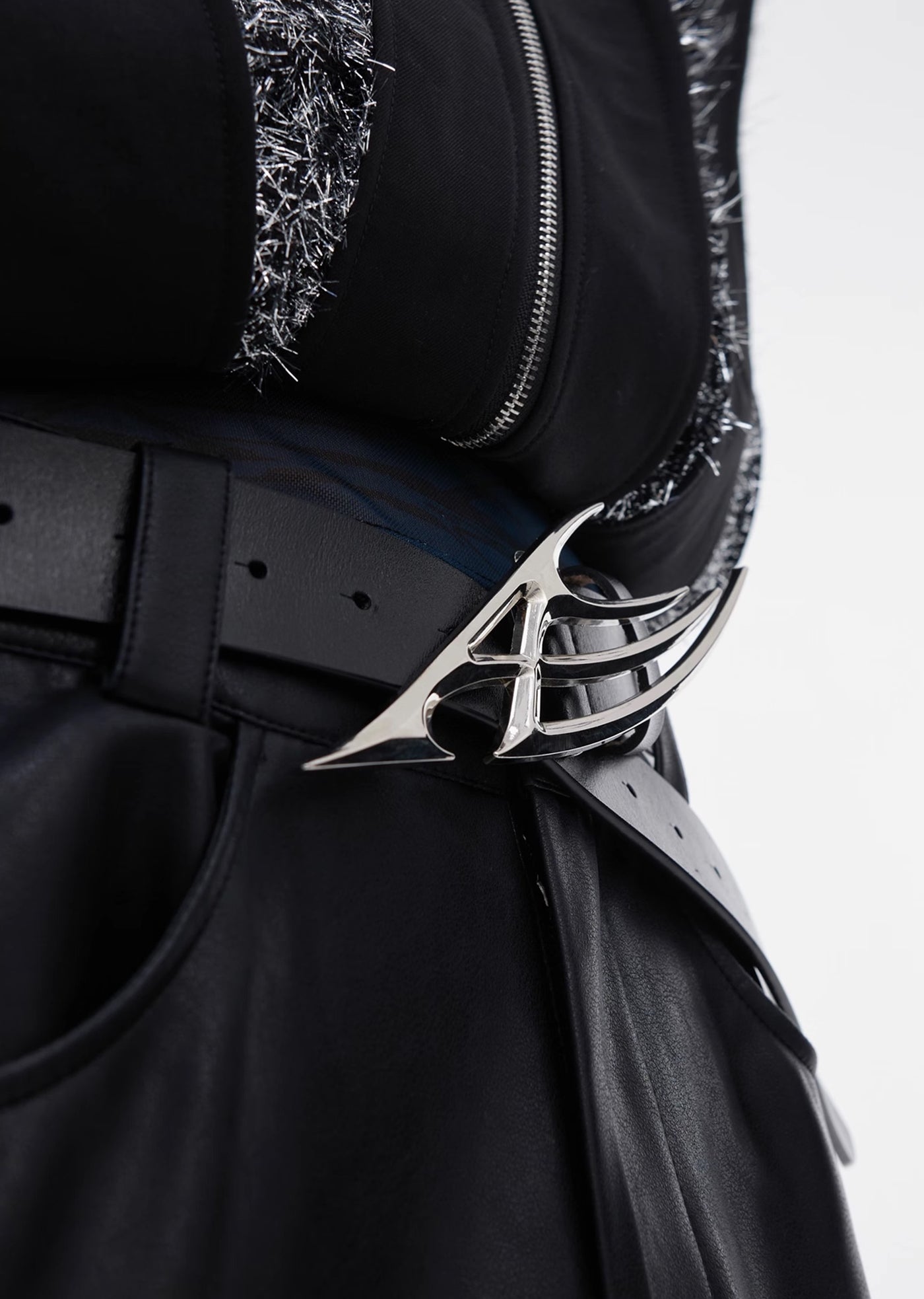 【Culture E】Meteor-style initial design logo silver-tone belt  CE0142