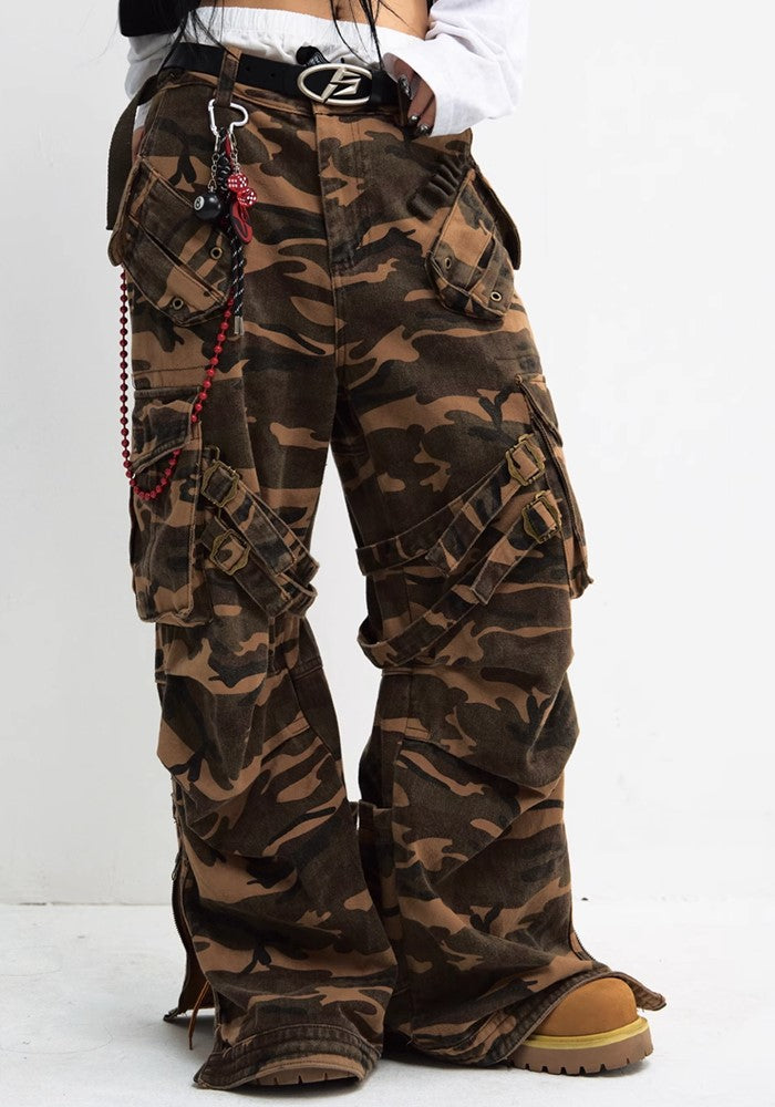 【People Style】Wide silhouette camouflage design dark color cargo pants  PS0044