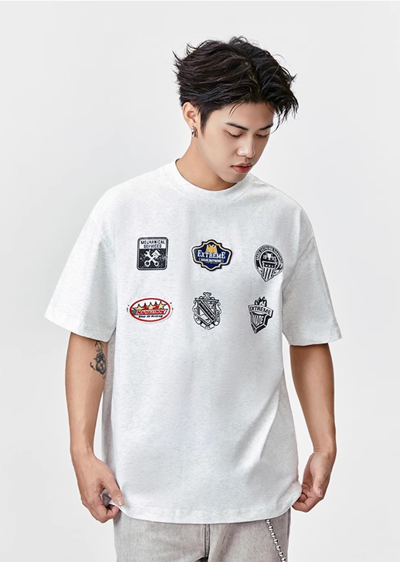 【MADEEXTREME】Multi-initial logo front design short-sleeved T-shirt  MT0001