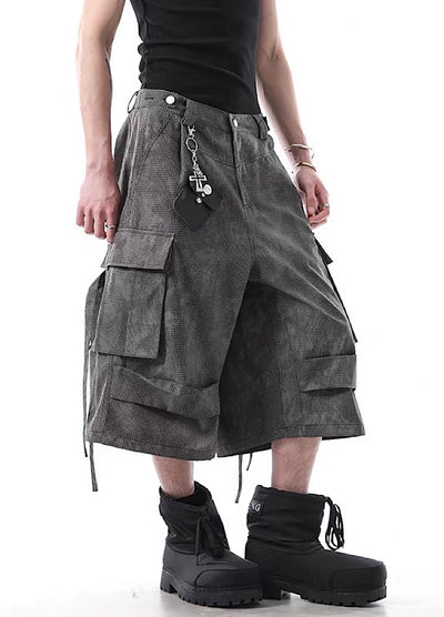 【BLANKIN】Tuck silhouette design gray base cargo style shorts  BI0007