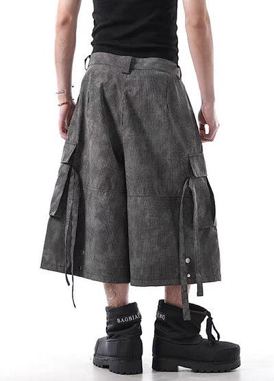 【BLANKIN】Tuck silhouette design gray base cargo style shorts  BI0007