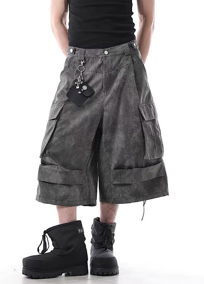 【BLANKIN】Tuck silhouette design gray base cargo style shorts  BI0007