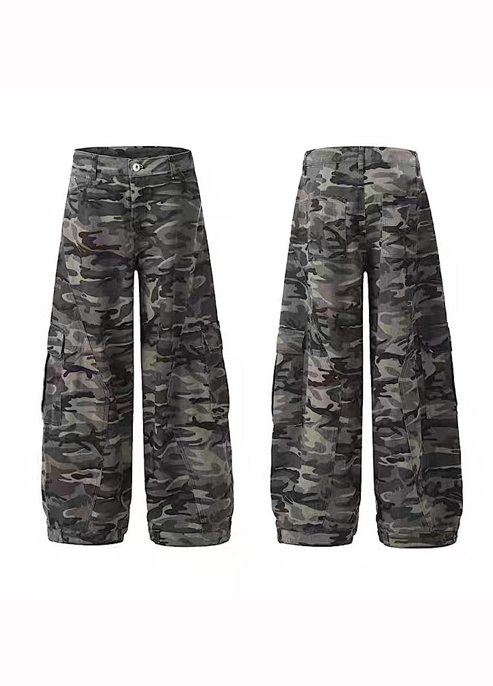 【TR BRUSHSHIFT】Loose-tuck wide silhouette design basic camouflage cargo pants  TB0059