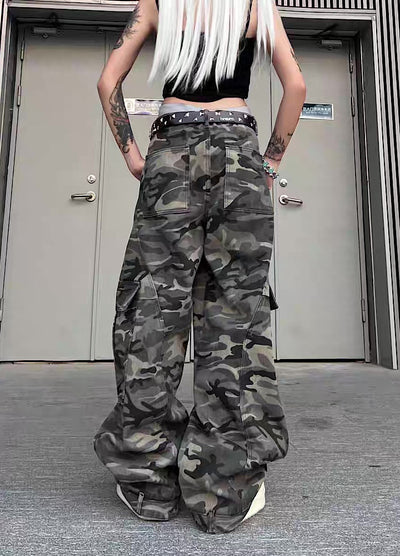 【TR BRUSHSHIFT】Loose-tuck wide silhouette design basic camouflage cargo pants  TB0059