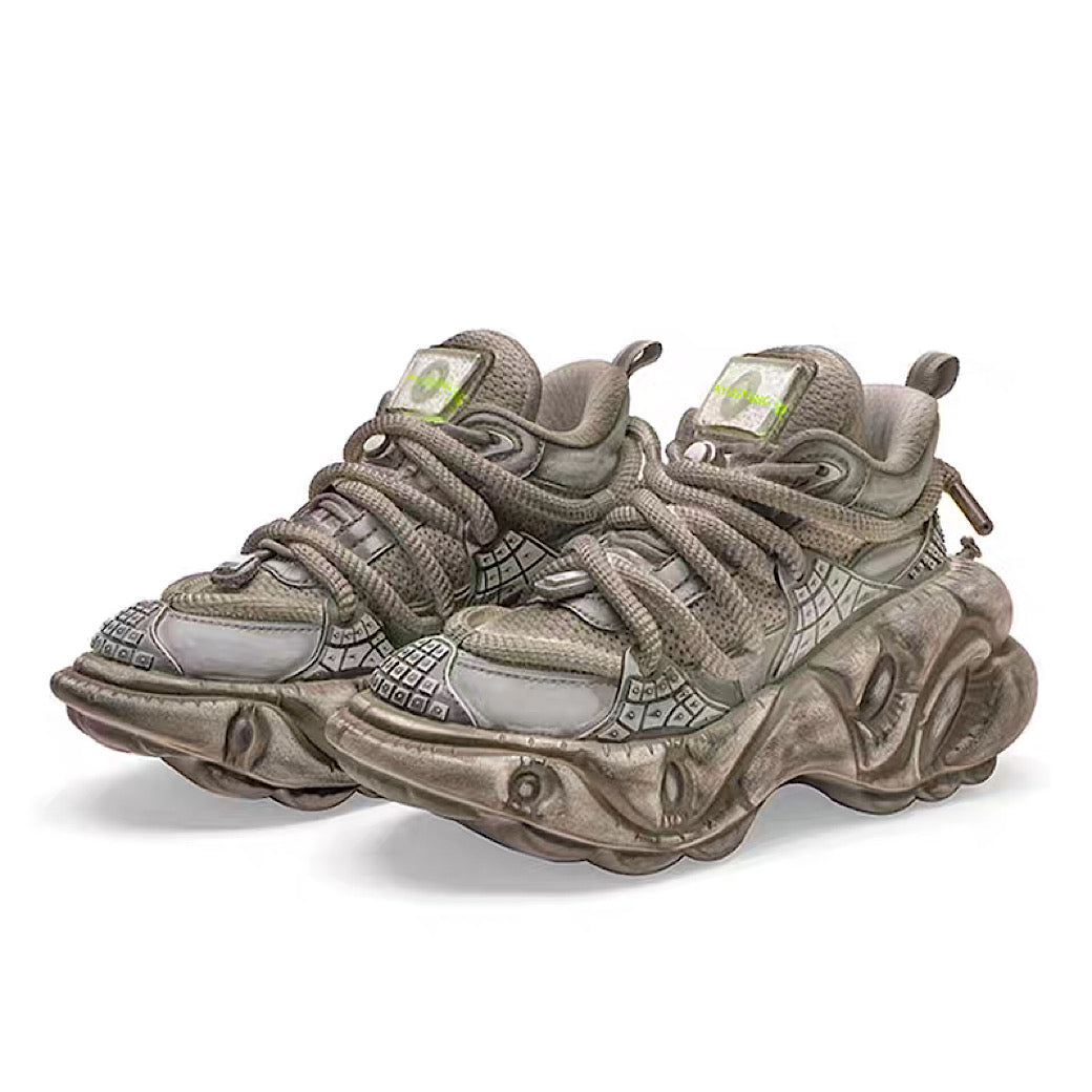 【6/14新作】Dirt gray silver dull color gimmick wide sneakers  HL3152