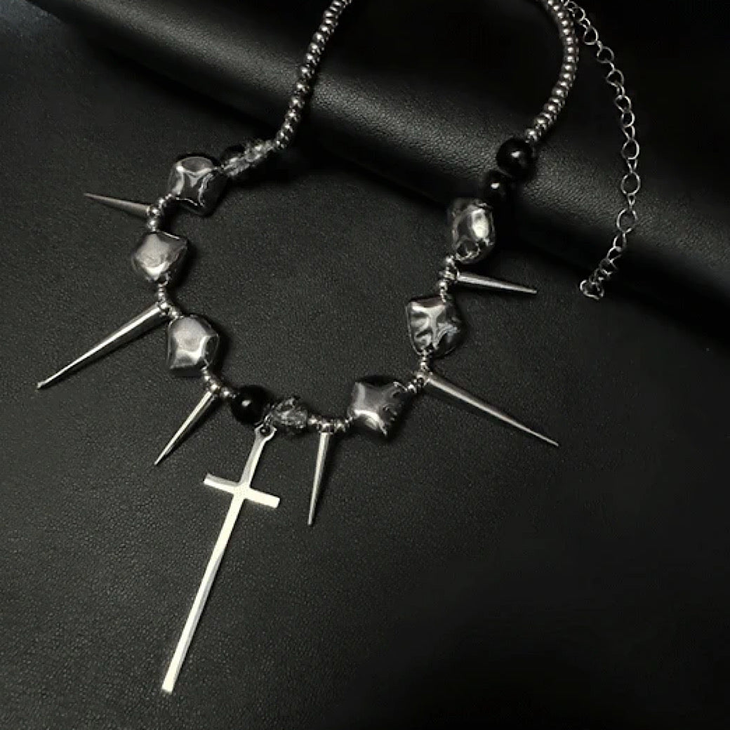 【6/14新作】Spiky Cross Plus Design Neckline Necklace  HL3158