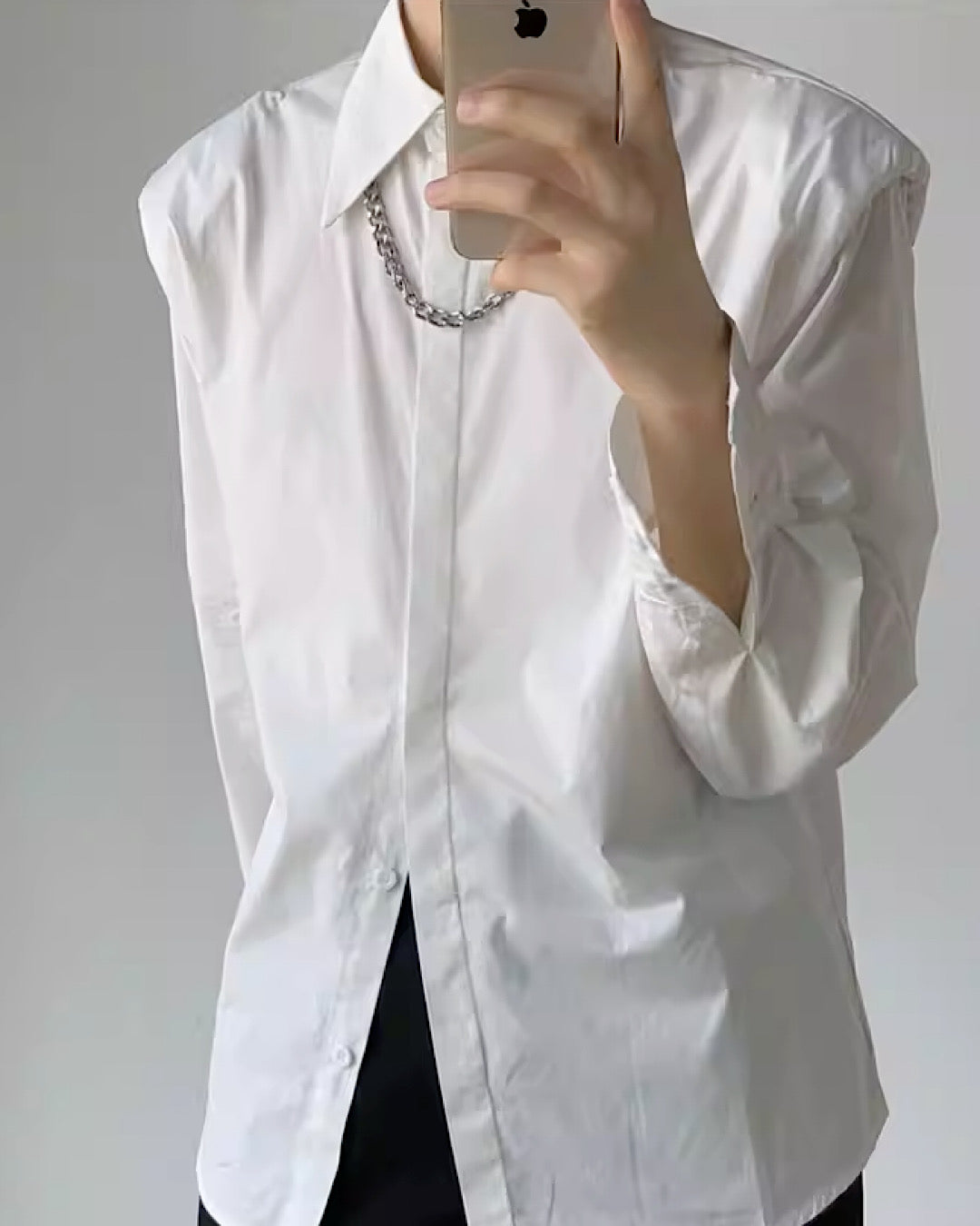 【QUANY】Simple design chain necklace long sleeve shirt QU0012