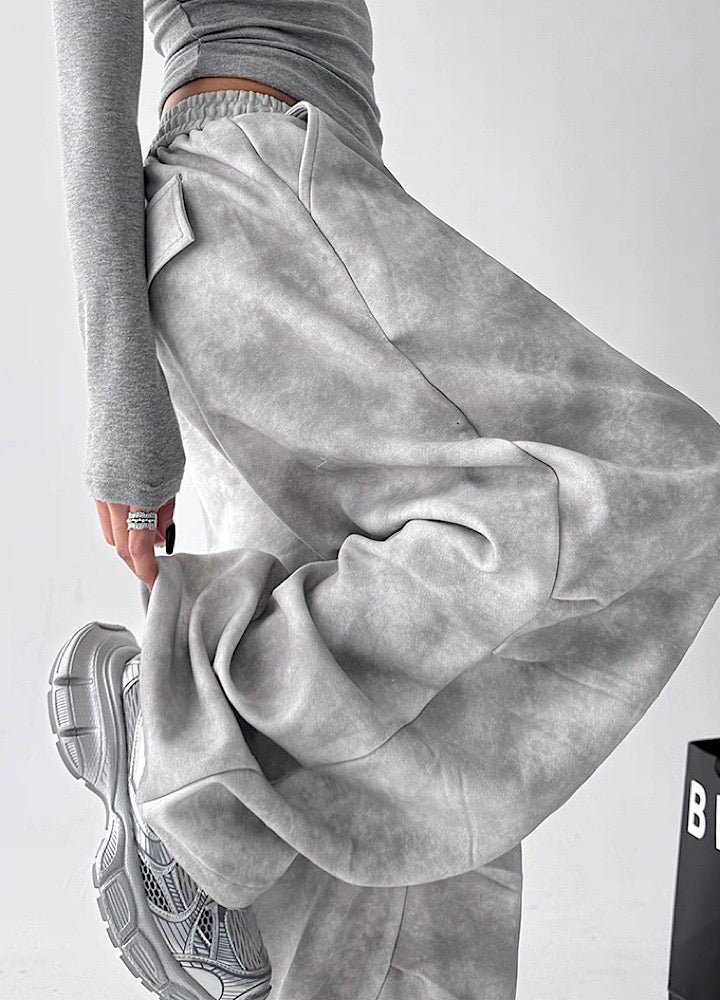 【10/4新作】Random pale gray wide silhouette sweatpants  HL3207