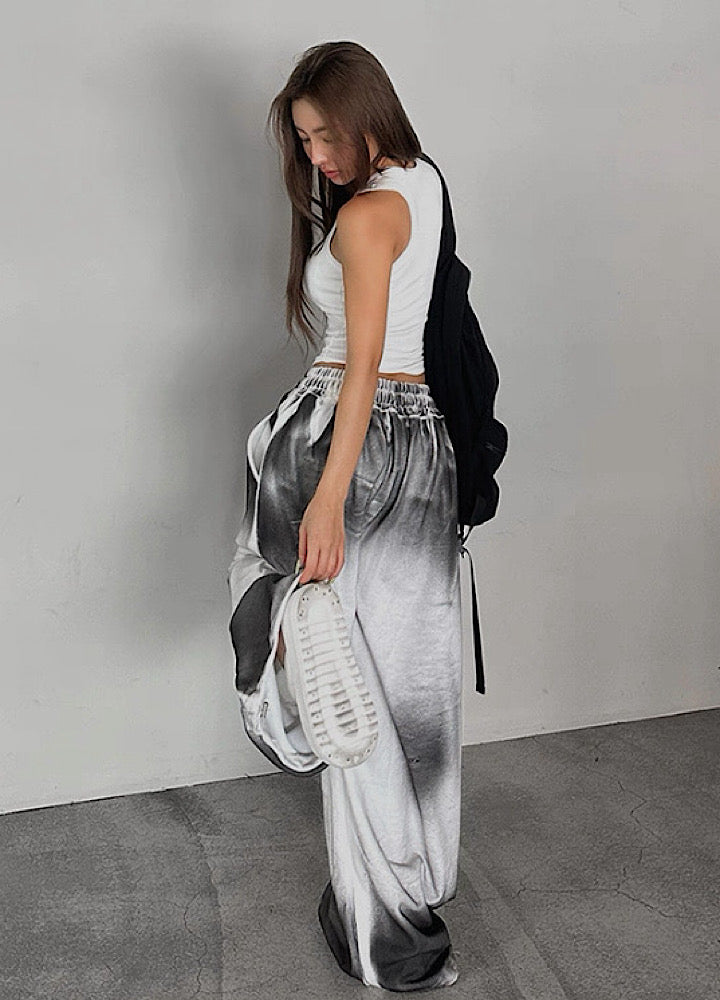 【10/4新作】Random monotone wash wide straight silhouette sweatpants  HL3209