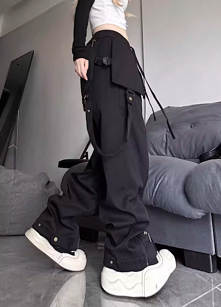 FEKETE カーゴパンツ floral cargo pants / 小花柄ワイドカーゴパンツ FEKETE カーゴパンツ floral cargo pants / 小花柄ワイドカーゴパンツ