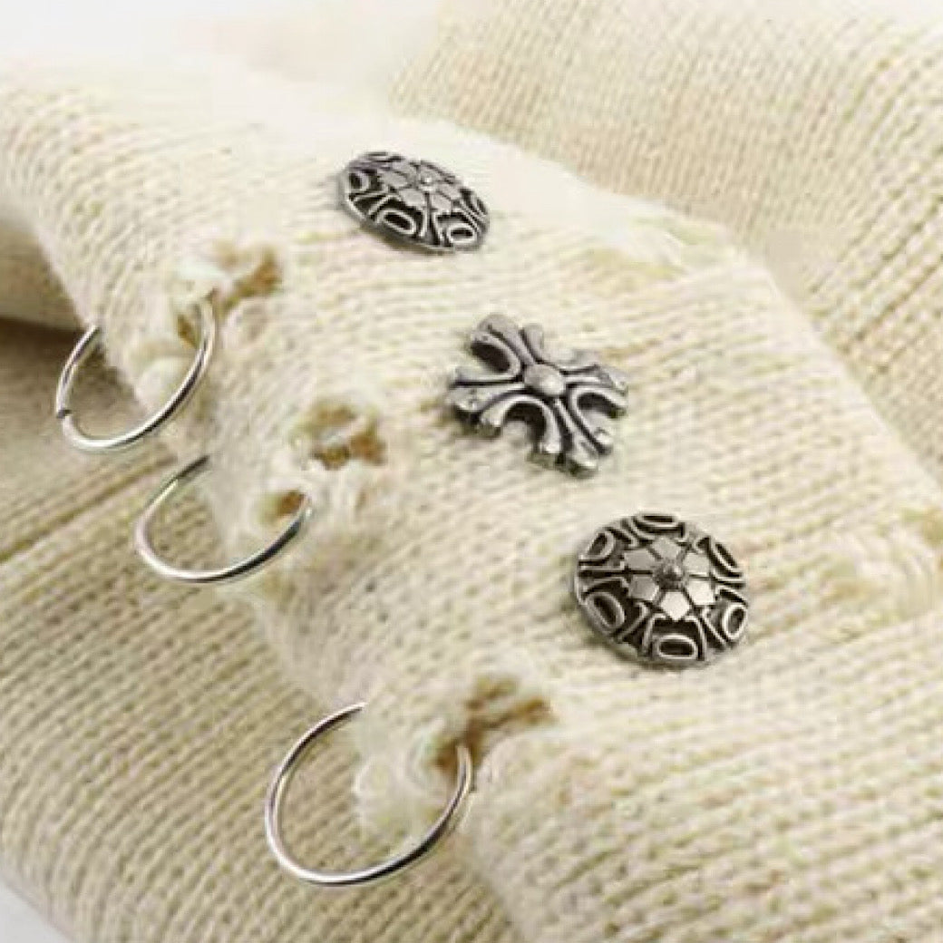 【8/8新作】Pierced earrings and a basic distressed knit hat  HL3171