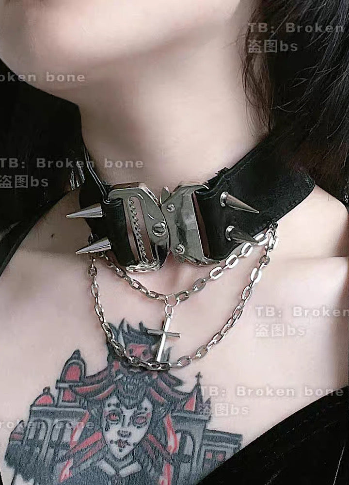 【BROKEN bone】Metal belt design gothic crucifix choker  BB0006