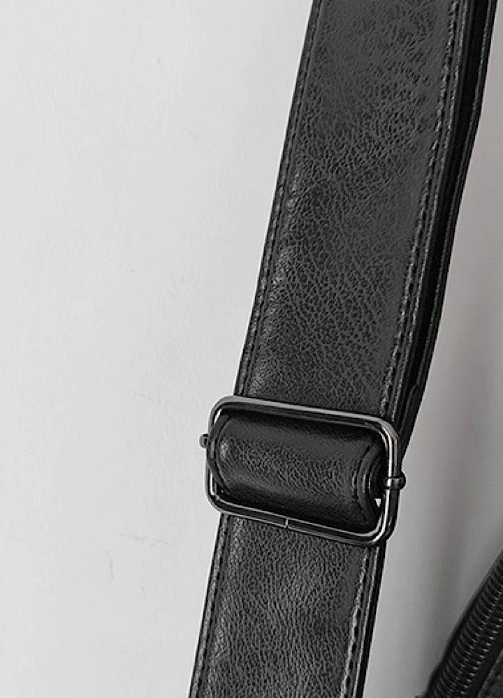 【4/1新作】Regular silhouette design multi-leather bag  HL3031