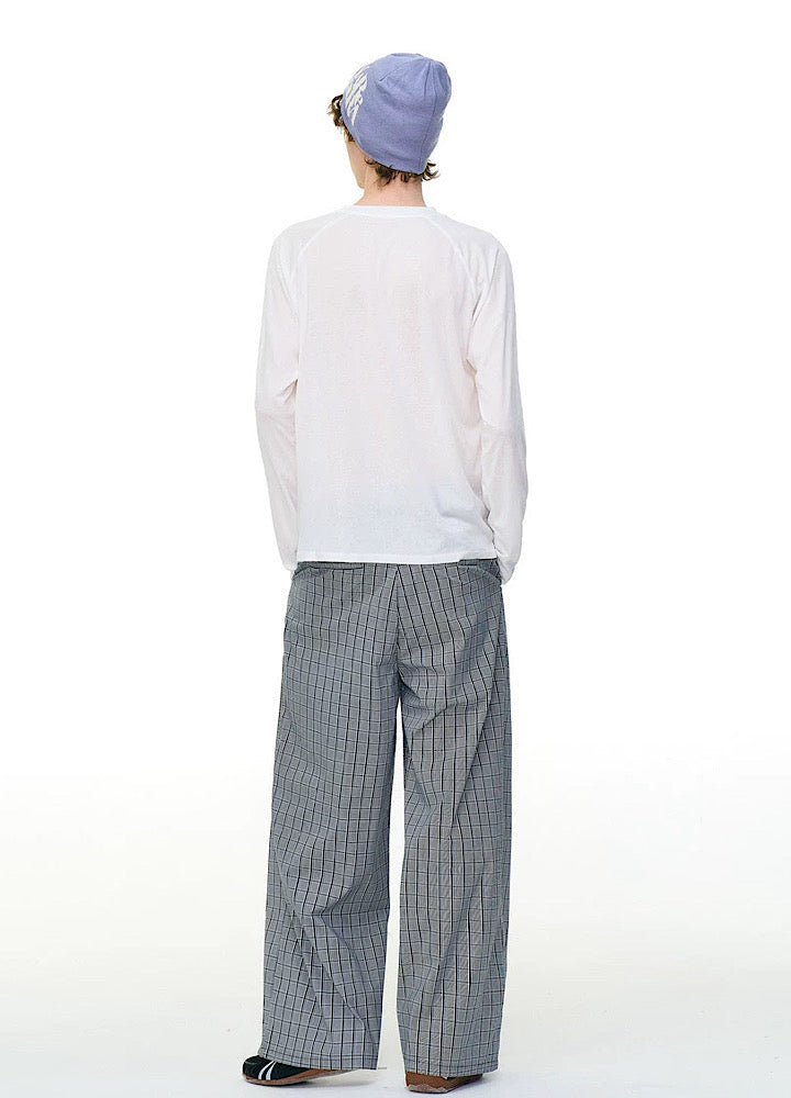 【MR nearly】Illustrated silhouette dark front design loose long sleeve T-shirt  MR0162
