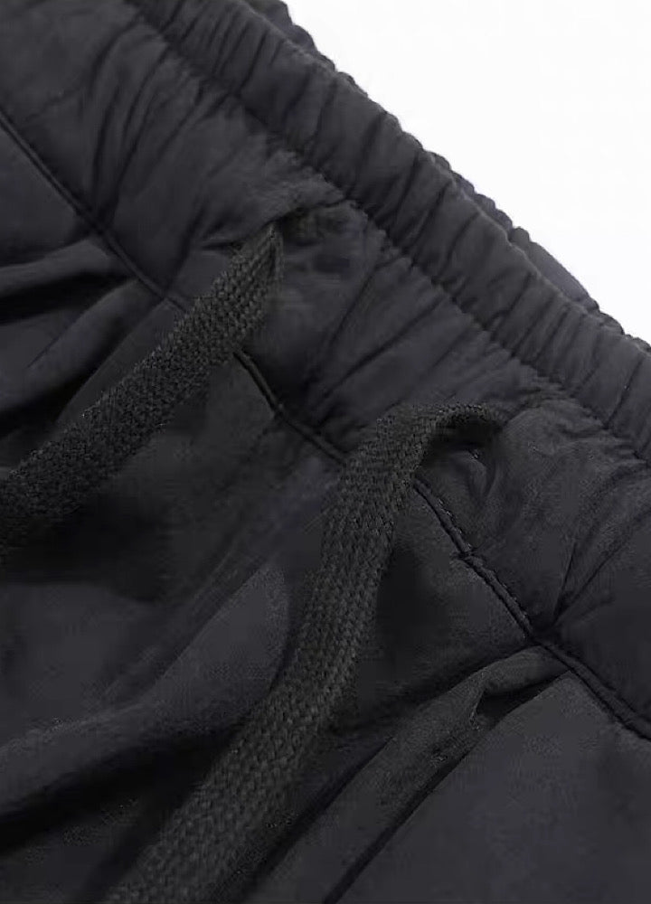 [UUCSCC] Back belt silhouette line base pants US0051