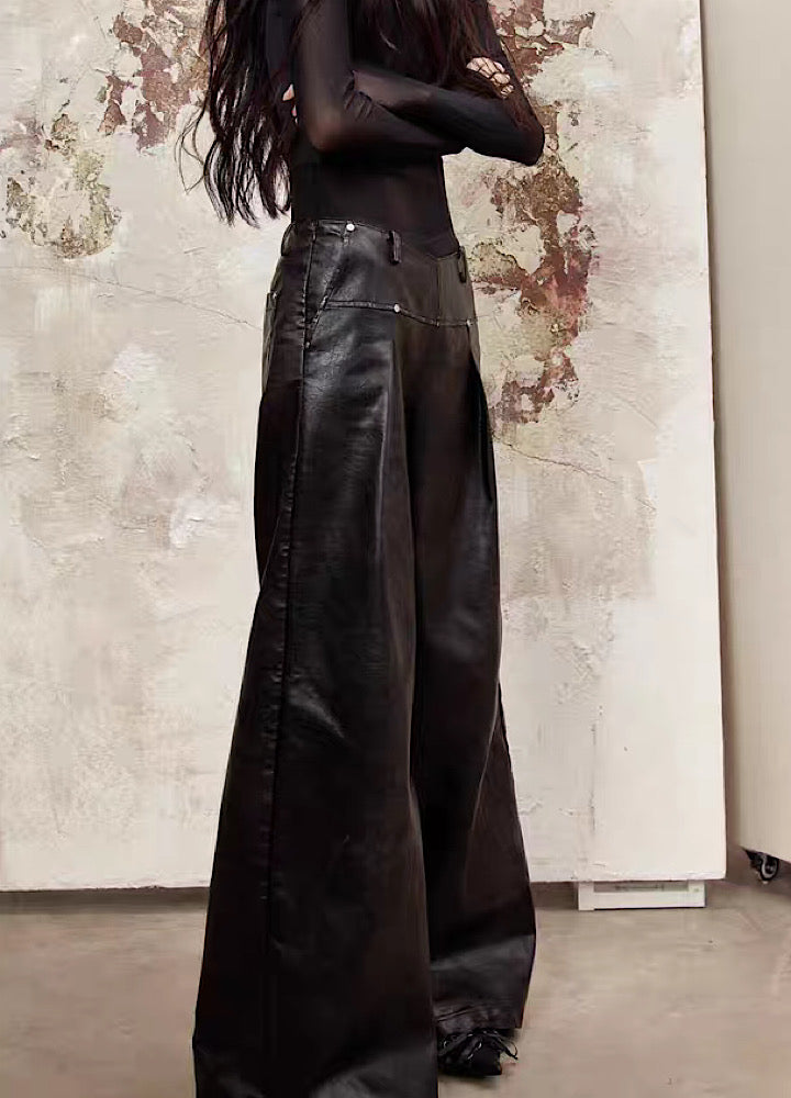 [398temp] Center press flare silhouette covered leather pants TM0002