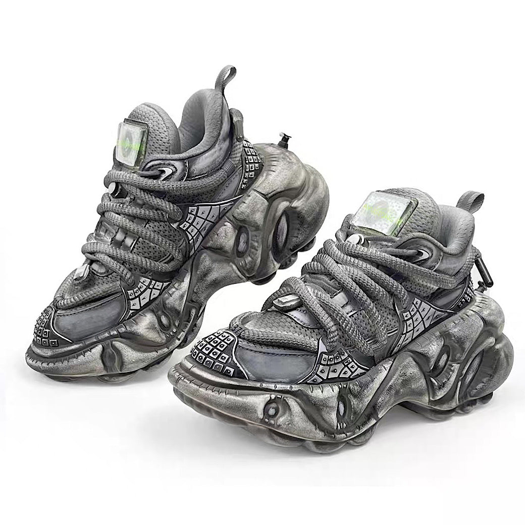 【12/3新作】 Decadent distressed finish grey silver dull color gimmick wide sneakers  HL3215