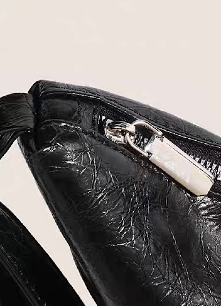 【9/5新作】Compact size silver attachment 2-way leather design bag  HL3200