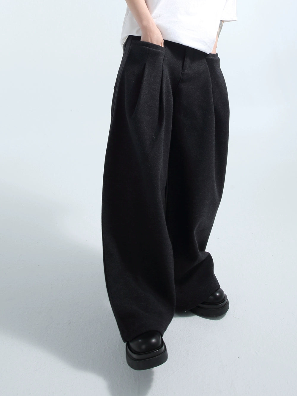 [GRNL] Balloon silhouette blacking simple design slacks pants GN0011