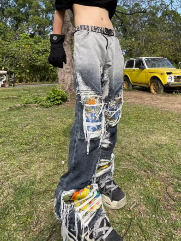 TR BRUSHSHIFT] Distressed embroidery design loose denim jeans 