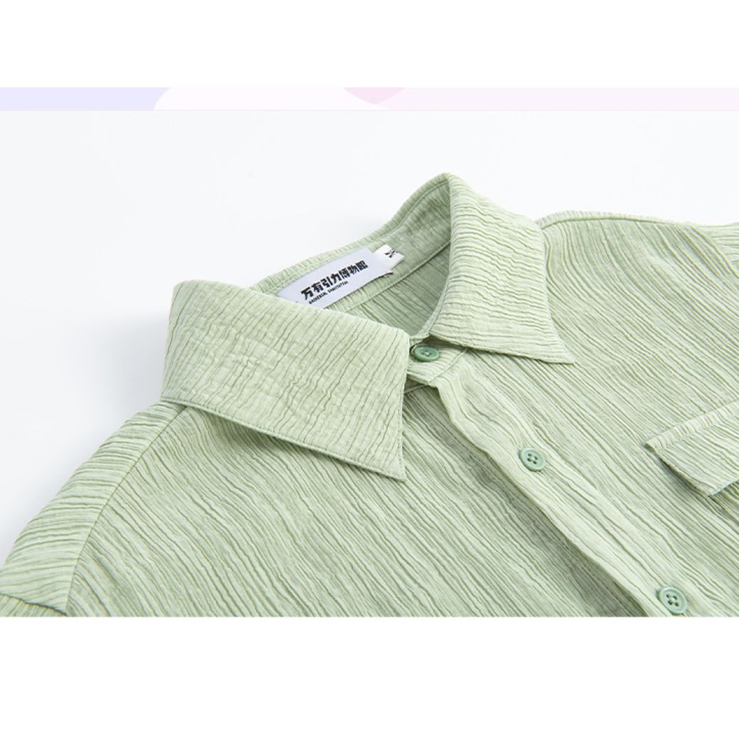 [Universal Gravity Museum] Wrinkled thin short-sleeved shirt UG0027