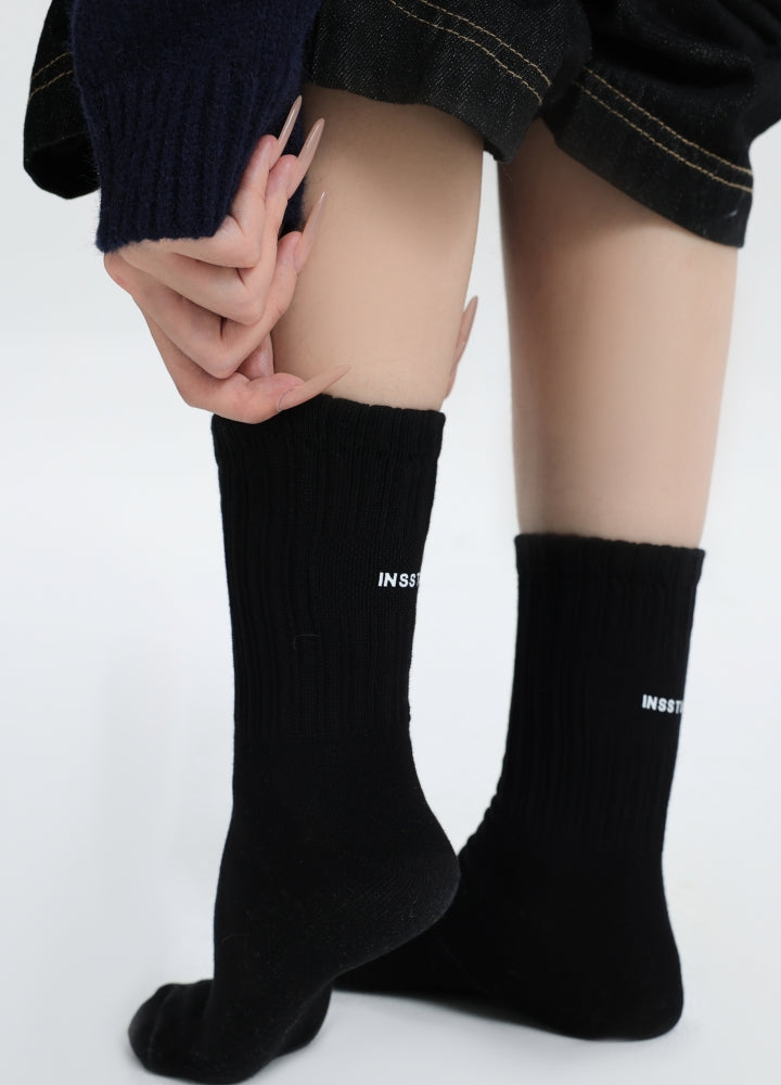 【INS】One-point initial design mode black all-purpose socks  IN0049