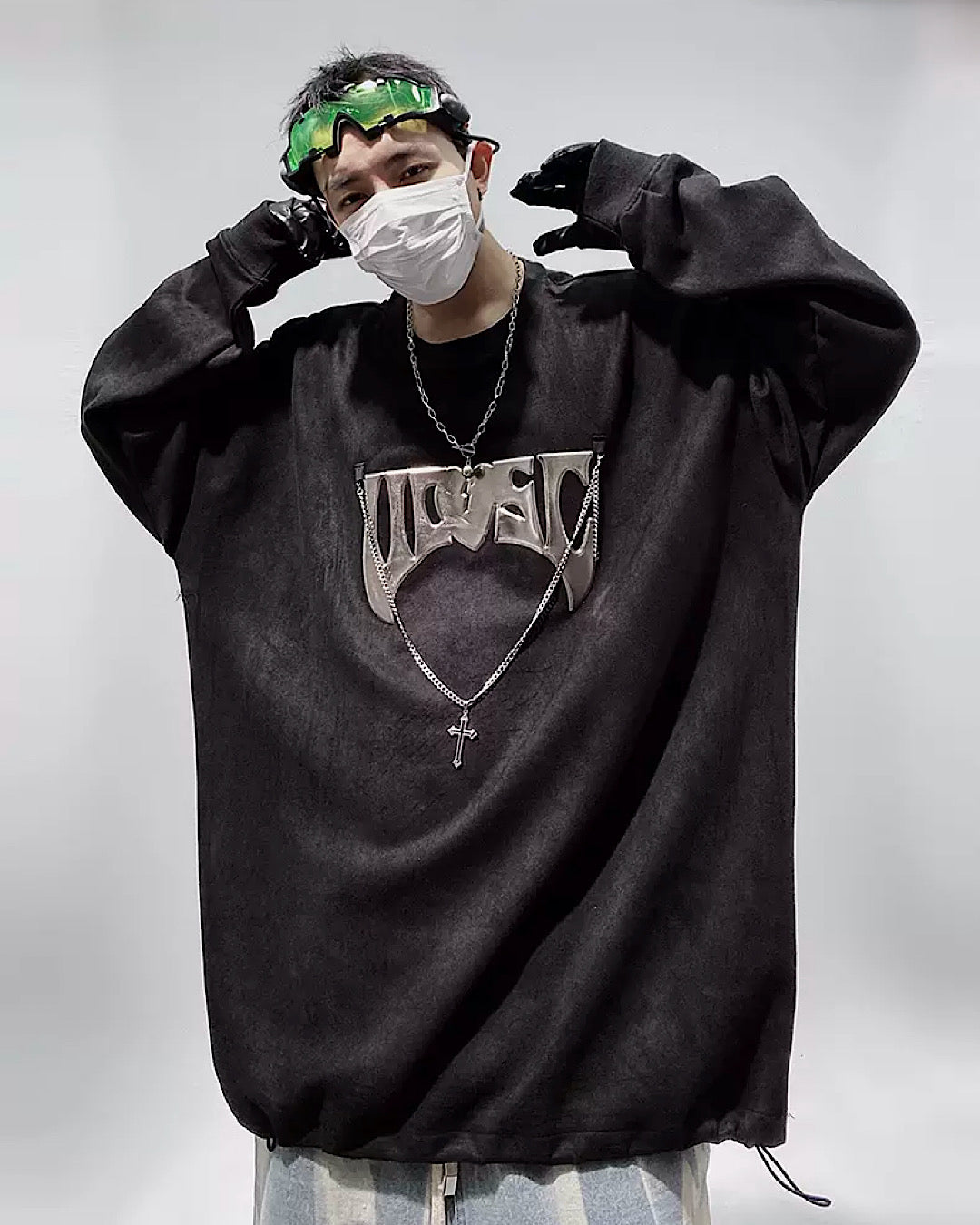 【UUCSCC】Silver Initial Logoyusra Sweatshirt US0021