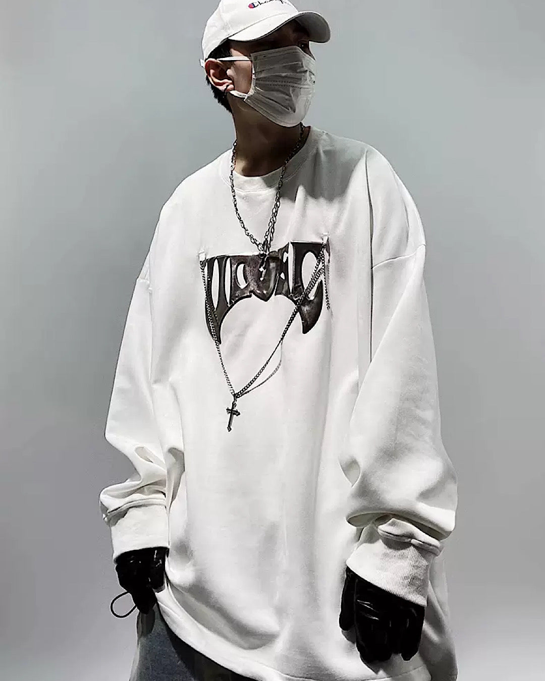 【UUCSCC】Silver Initial Logoyusra Sweatshirt US0021