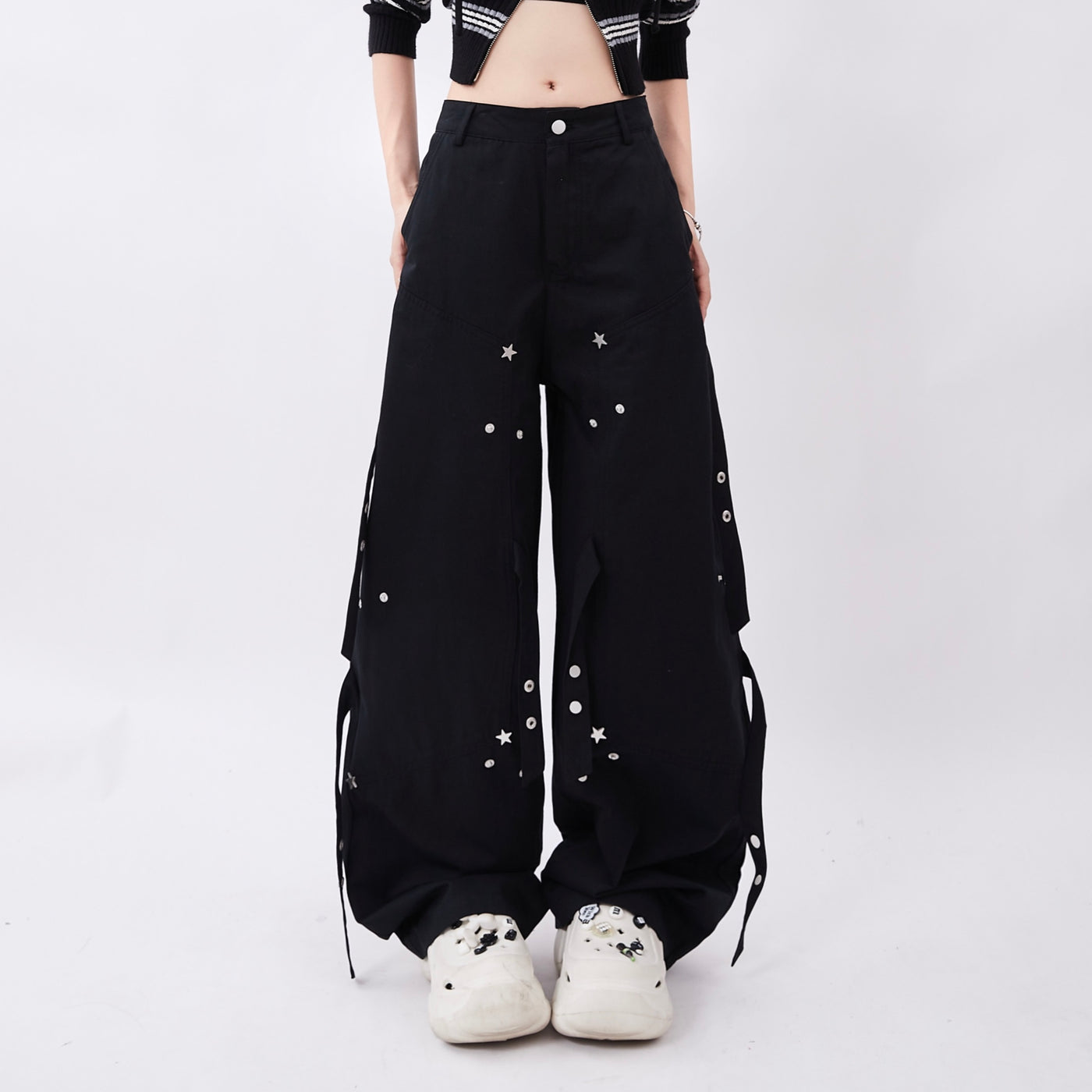【Rayohopp】Multiple Patchment Loose Late Suspender Pants  RH0038