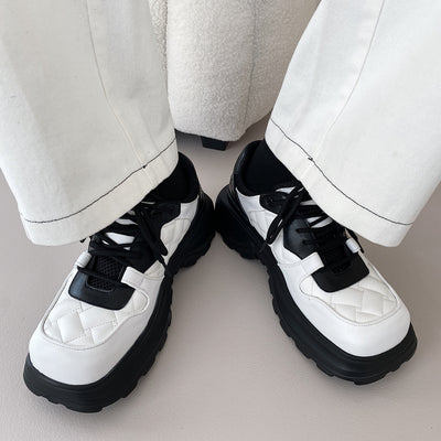 【8/14新作】White luxury pop lace design sneakers  HL2942