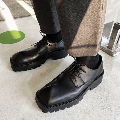 [8/14 new item] Angular silhouette design simple black shoes HL2940