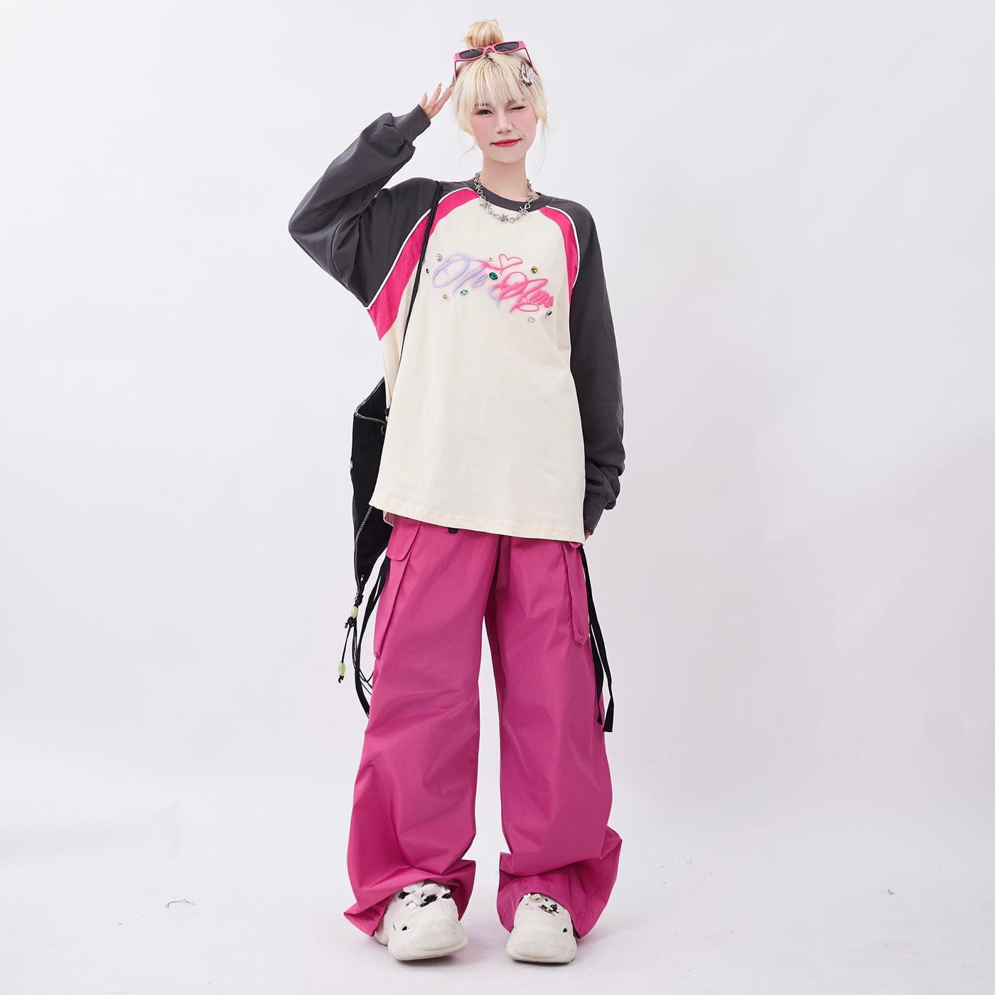 VS PINK 'Love Pink' sweatpants  Pink sweatpants, Pink love, Clothes design
